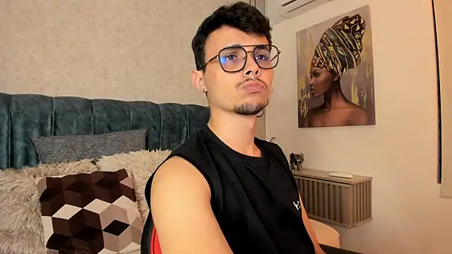 Snapshot of Alhan_Twink chatting on 06-30-26, 04:24 Alhan Twink online show from 06-30-26, 04:24