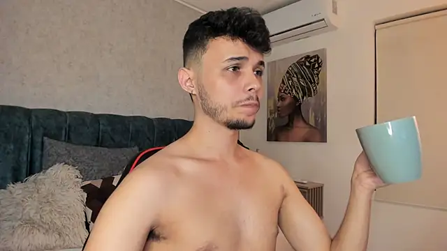 Snapshot of Alhan_Twink chatting on 07-15-26, 04:40 Alhan Twink online show from 07-15-26, 04:40