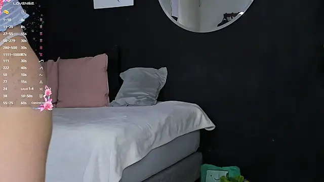 Noaah25  online show from 03-01-26, 03:30