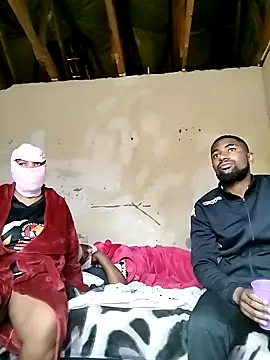 Snapshot of KAT_AND_DEE chatting on 03-03-26, 02:23 KAT AND DEE online show from 03-03-26, 02:23