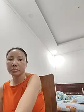 Snapshot of Famrita chatting on 06-02-26, 12:34 Famrita online show from 06-02-26, 12:34