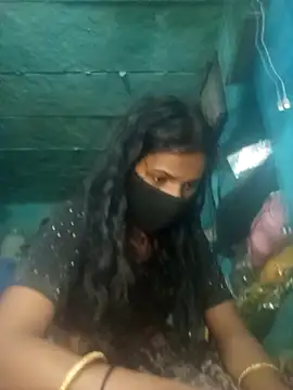 Snapshot of priyasharma899 chatting on 03-14-26, 04:23 priyasharma899 online show from 03-14-26, 04:23