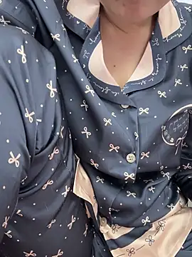 Donna9696 online show from 01-18-26, 06:17