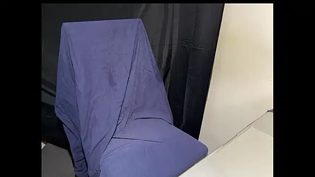 Snapshot of hao105 chatting on 02-20-26, 02:50 hao105 online show from 02-20-26, 02:50