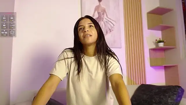 chloe peach  online show from 04-07-26, 12:05