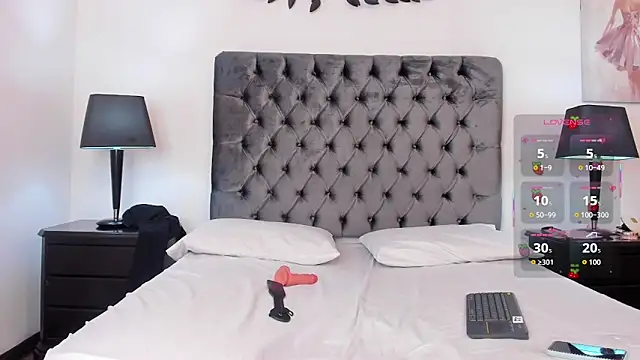 Kiri Black  online show from 03-14-26, 04:07