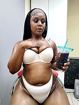 LUNAARXO1 online show from 03-06-26, 10:28