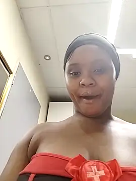 LUNAARXO1 online show from 03-18-26, 02:26