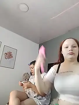 Crystaa12 online show from 02-12-26, 12:33