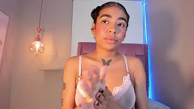 Scarlet Vixen  online show from 03-31-26, 12:38