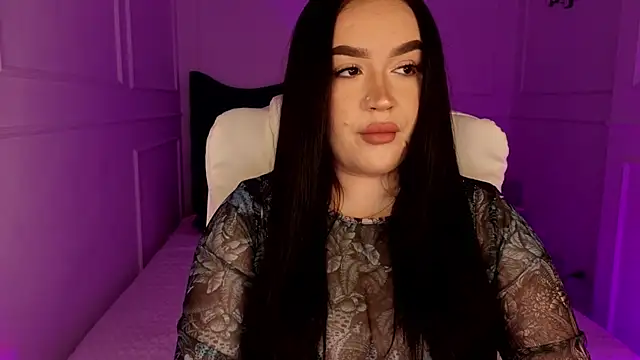 tinafox  online show from 04-07-26, 07:09