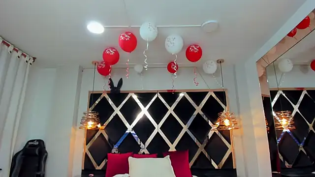 Snapshot of Mia_cartther chatting on 02-21-26, 11:00 Mia cartther online show from 02-21-26, 11:00