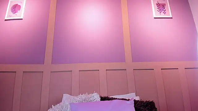 Snapshot of LilithAllenn chatting on 02-11-26, 03:22 LilithAllenn online show from 02-11-26, 03:22