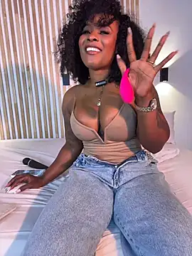 Snapshot of pamelamendez_1 chatting on 05-18-26, 11:21 pamelamendez 1 online show from 05-18-26, 11:21