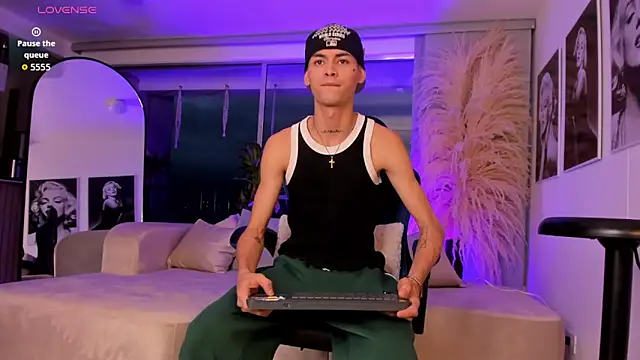 LennerCollins  online show from 05-23-26, 10:30