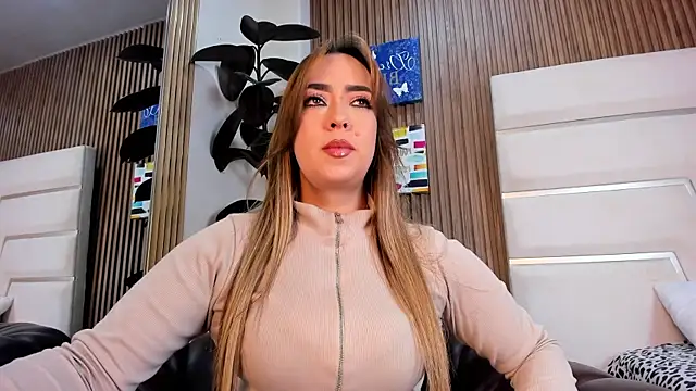 Snapshot of Xara_Shadow chatting on 02-27-26, 10:43 Xara Shadow online show from 02-27-26, 10:43