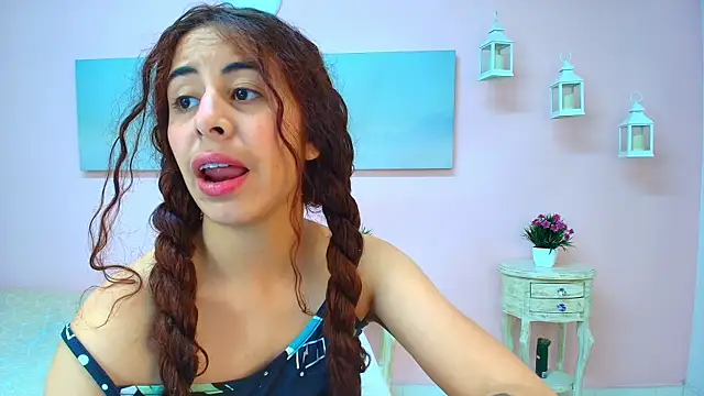 Snapshot of scarlett_clyde chatting on 06-30-26, 12:28 scarlett clyde online show from 06-30-26, 12:28