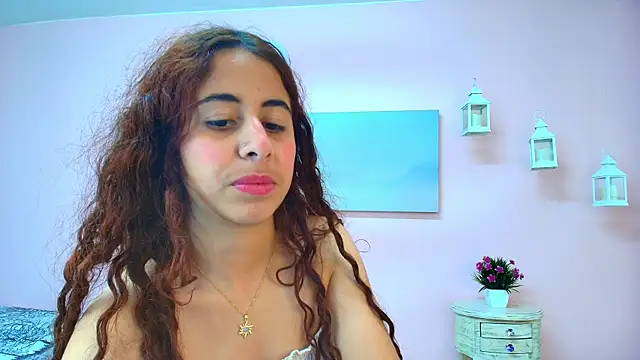 Snapshot of scarlett_clyde chatting on 07-17-26, 12:34 scarlett clyde online show from 07-17-26, 12:34