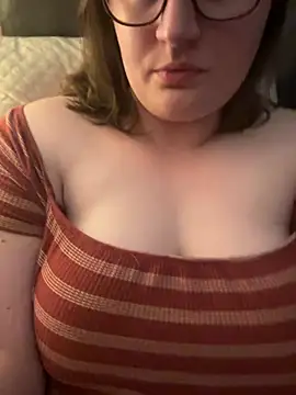 Snapshot of lucycomestrue chatting on 07-03-26, 12:17 lucycomestrue online show from 07-03-26, 12:17
