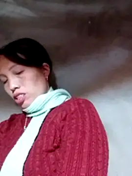 Gummiesu online show from 03-15-26, 09:37