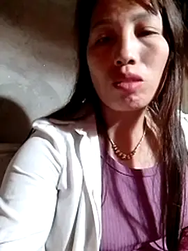 Gummiesu online show from 03-25-26, 08:26