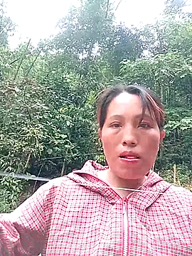Gummiesu online show from 05-18-26, 02:18