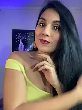 Snapshot of Miaswwe chatting on 02-02-26, 11:25 Miaswwe online show from 02-02-26, 11:25