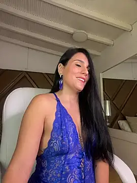 Snapshot of Miaswwe chatting on 02-13-26, 03:08 Miaswwe online show from 02-13-26, 03:08