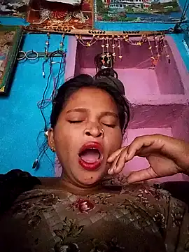 Snapshot of Jyoti_rathor chatting on 06-04-26, 01:11 Jyoti rathor online show from 06-04-26, 01:11