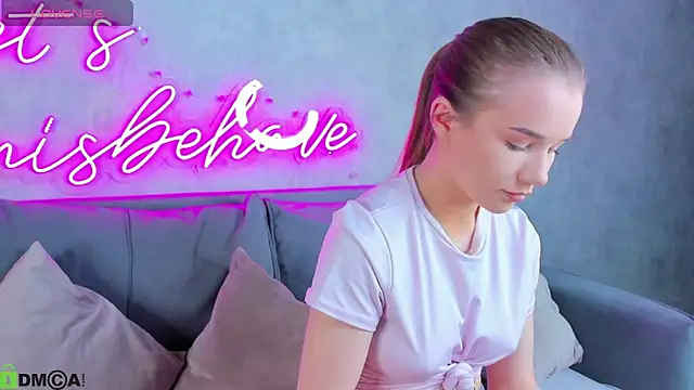 Nicole Vasquez online show from 03-04-26, 09:26