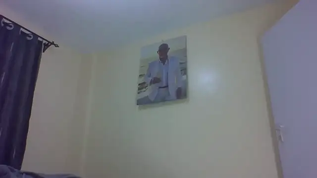 Snapshot of vhahangwele12 chatting on 04-25-26, 01:41 vhahangwele12 online show from 04-25-26, 01:41