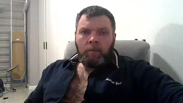 Snapshot of Hot_Adonis chatting on 02-12-26, 07:31 Hot Adonis online show from 02-12-26, 07:31