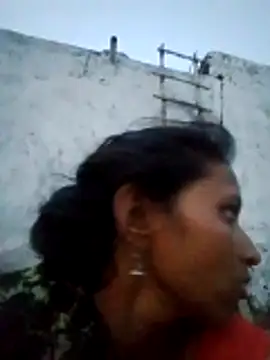 Snapshot of Juli_rathore chatting on 05-13-26, 11:44 Juli rathore online show from 05-13-26, 11:44