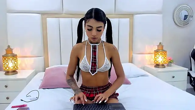 Snapshot of AbannyRogerss chatting on 07-07-26, 12:20 AbannyRogerss online show from 07-07-26, 12:20