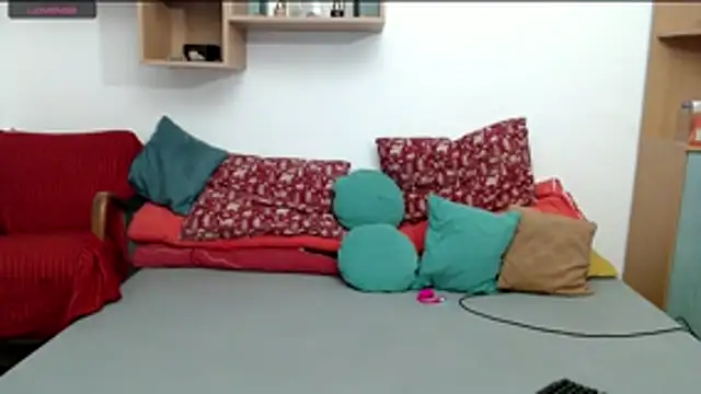 Snapshot of Crista-Elio chatting on 02-03-26, 08:19 Crista-Elio online show from 02-03-26, 08:19