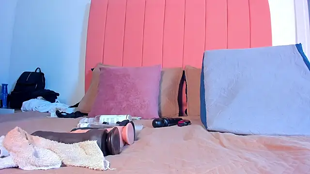 rose thompson19 online show from 02-24-26, 07:12