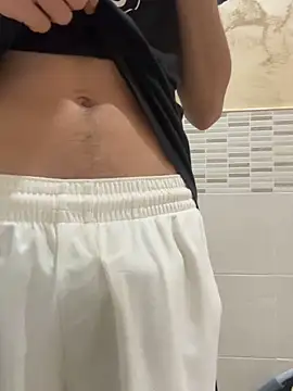 Snapshot of piccolo2002 chatting on 03-07-26, 09:28 piccolo2002 online show from 03-07-26, 09:28