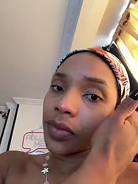 Snapshot of Ebony_love07 chatting on 04-24-26, 08:33 Ebony love07 online show from 04-24-26, 08:33