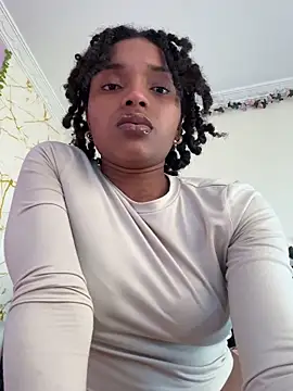 Snapshot of Ebony_love07 chatting on 05-20-26, 09:10 Ebony love07 online show from 05-20-26, 09:10