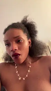 Snapshot of Ebony_love07 chatting on 07-07-26, 09:30 Ebony love07 online show from 07-07-26, 09:30