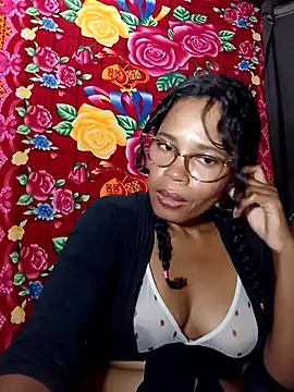 Snapshot of Yandris_1212 chatting on 02-04-26, 02:39 Yandris 1212 online show from 02-04-26, 02:39