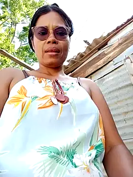 Snapshot of Yandris_1212 chatting on 02-26-26, 02:05 Yandris 1212 online show from 02-26-26, 02:05