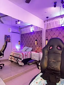 Auri   online show from 05-22-26, 07:30