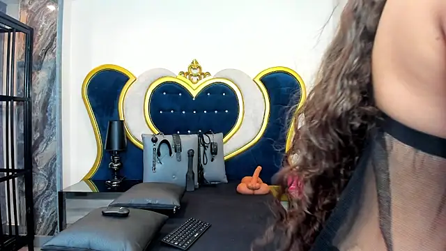 Snapshot of SofiaArsila chatting on 06-10-26, 11:20 SofiaArsila online show from 06-10-26, 11:20