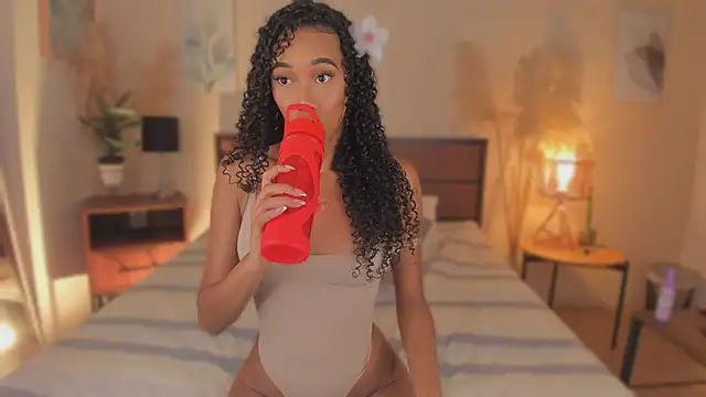 Snapshot of KaryMooon chatting on 02-07-26, 08:45 KaryMooon online show from 02-07-26, 08:45