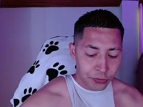 Snapshot of Spilios_low chatting on 02-17-26, 06:58 Spilios low online show from 02-17-26, 06:58