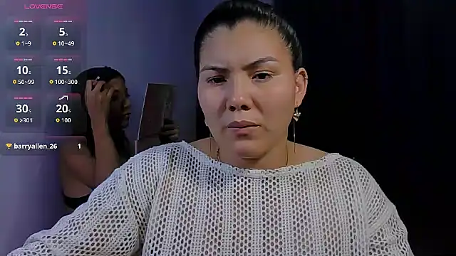 Helena-Paola online show from 03-06-26, 01:57