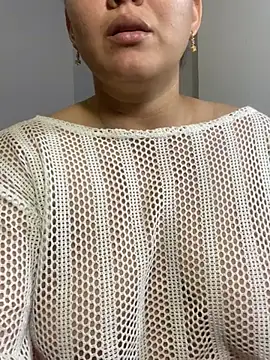 Snapshot of Helena-Paola chatting on 06-10-26, 06:12 Helena-Paola online show from 06-10-26, 06:12