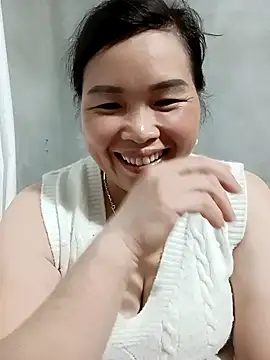 Snapshot of nana_nana99 chatting on 05-11-26, 04:04 nana nana99 online show from 05-11-26, 04:04