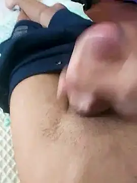 Snapshot of Matheus_077 chatting on 06-27-26, 03:50 Matheus 077 online show from 06-27-26, 03:50